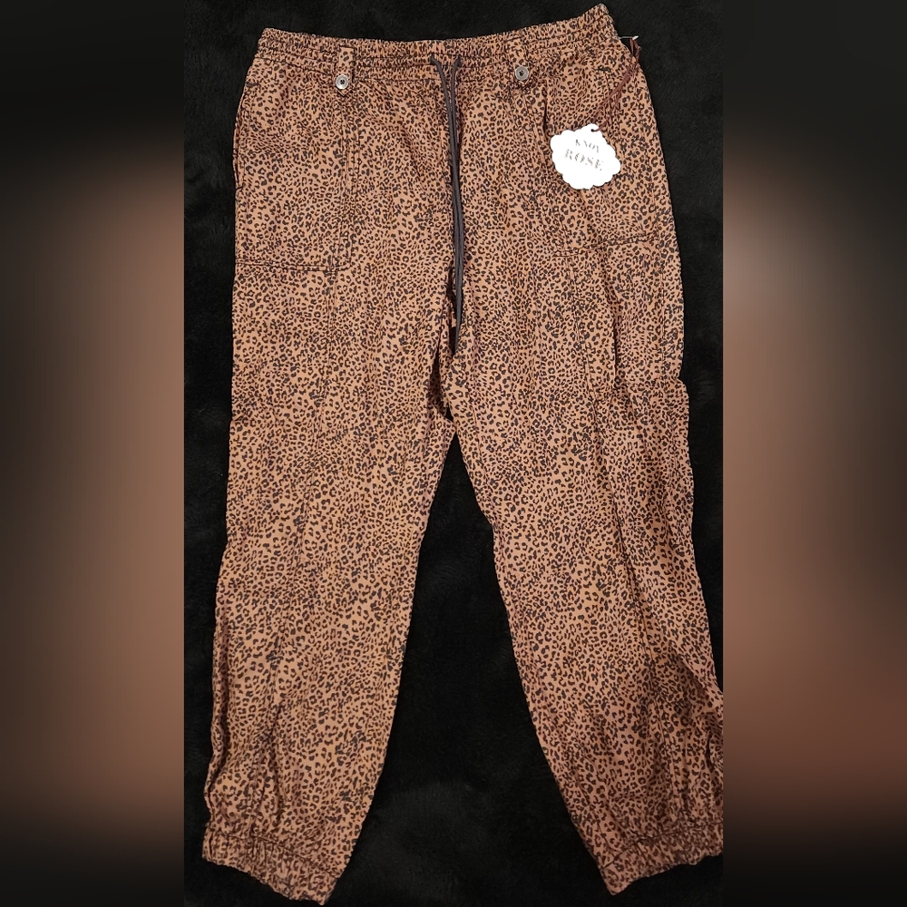 Knox Rose XL Leopard Print Jogger Pants